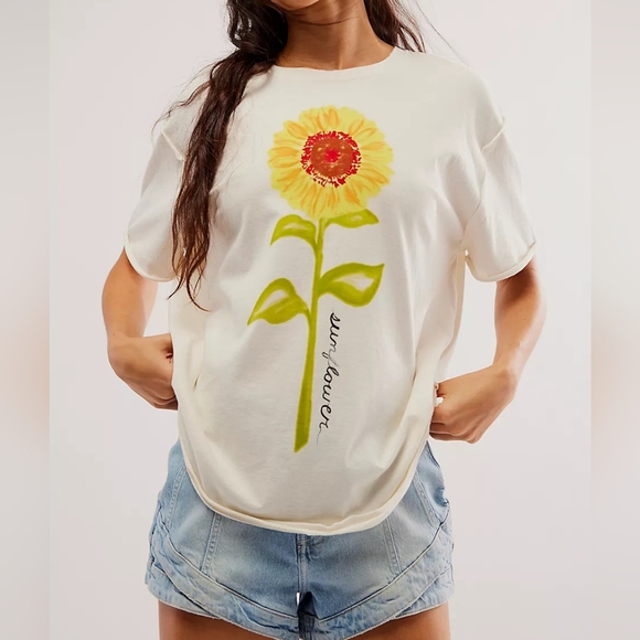 🌻NWOT) "Sunflower tee" By"we the free" 🌻 - Picture 2 of 16